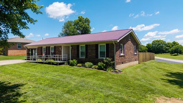 401 Haddix Street, Harrodsburg, KY 40330