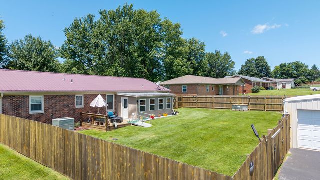 401 Haddix Street, Harrodsburg, KY 40330