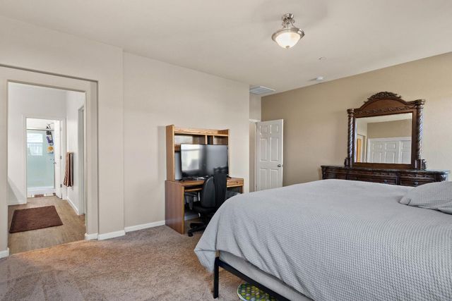 6544 Bowing Ct, Riverbank, CA 95367