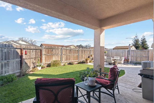 6544 Bowing Ct, Riverbank, CA 95367