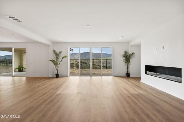 39660 Nicholas Court, Palmdale, CA 93551