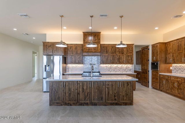 2430 LUPINE Lane, Wickenburg, AZ 85390
