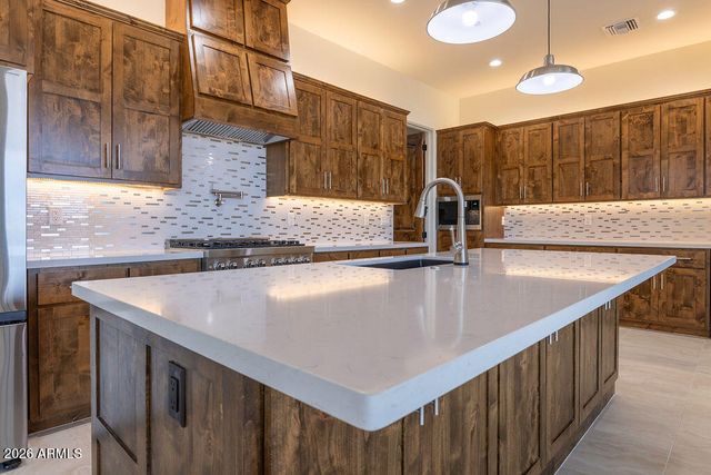 2430 LUPINE Lane, Wickenburg, AZ 85390