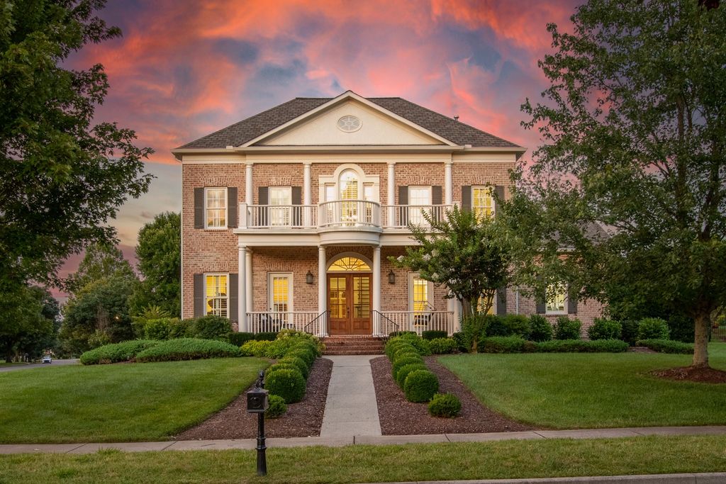 1736 Richbourg Park Dr, Brentwood, TN 37027