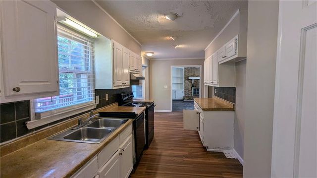 4428 Nantucket Cove, Stone Mountain, GA 30083