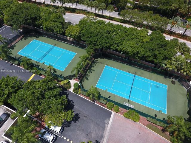 19901 E Country Club Dr 2206, Aventura, FL 33180