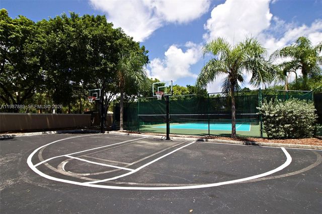 19901 E Country Club Dr 2206, Aventura, FL 33180