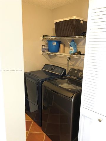 19901 E Country Club Dr 2206, Aventura, FL 33180