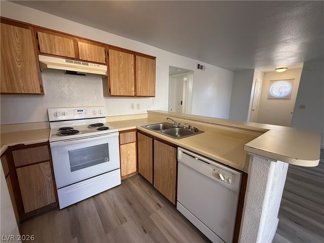 2980 Juniper Hills Boulevard 103, Las Vegas, NV 89142