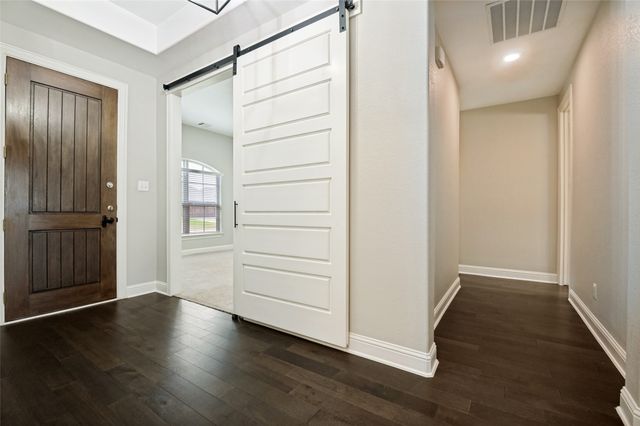 541 Windrow Lane, Waxahachie, TX 75165