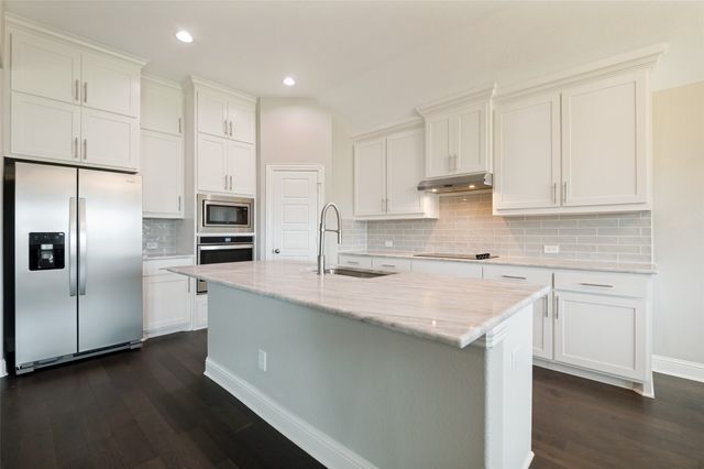541 Windrow Lane, Waxahachie, TX 75165