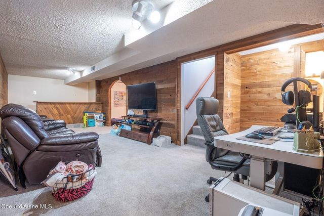 701 E Bismark Ave, Spokane, WA 99208