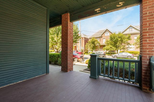 33 W Starr Avenue, Columbus, OH 43201