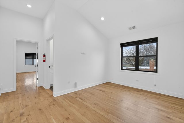 2514 Harvey Avenue, Berwyn, IL 60402