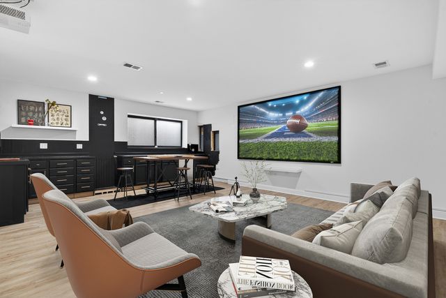 2514 Harvey Avenue, Berwyn, IL 60402