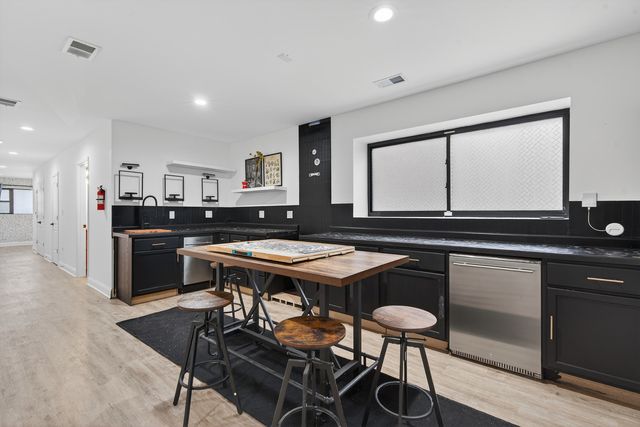 2514 Harvey Avenue, Berwyn, IL 60402