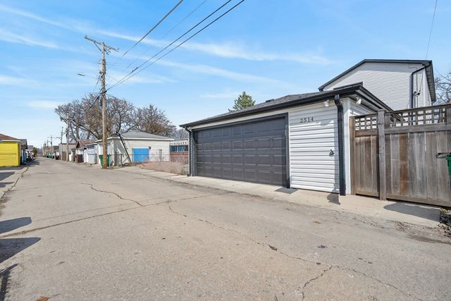 2514 Harvey Avenue, Berwyn, IL 60402