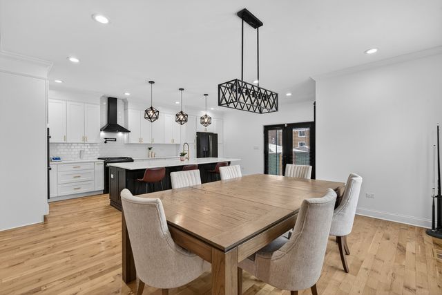 2514 Harvey Avenue, Berwyn, IL 60402