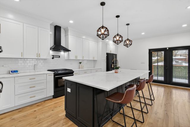 2514 Harvey Avenue, Berwyn, IL 60402