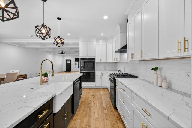 2514 Harvey Avenue, Berwyn, IL 60402