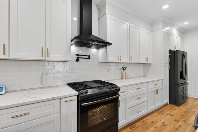 2514 Harvey Avenue, Berwyn, IL 60402