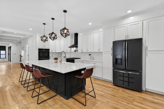 2514 Harvey Avenue, Berwyn, IL 60402