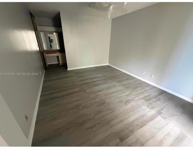 2590 N Carambola Cir N 1877, Coconut Creek, FL 33066