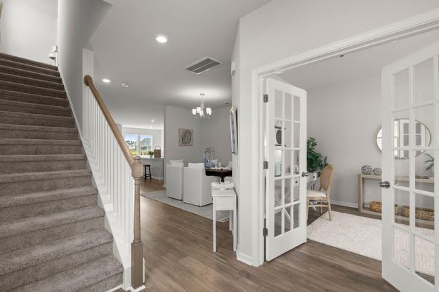 304 Firewheel Court, Summerville, SC 29486