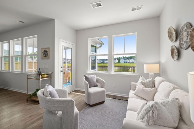 304 Firewheel Court, Summerville, SC 29486