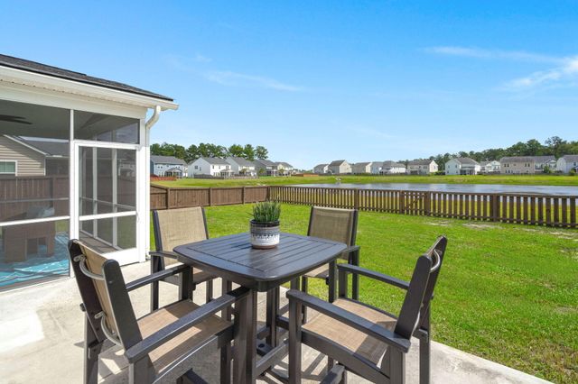 304 Firewheel Court, Summerville, SC 29486