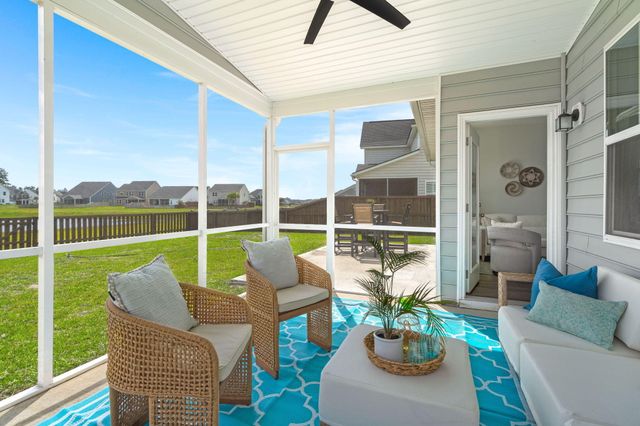 304 Firewheel Court, Summerville, SC 29486