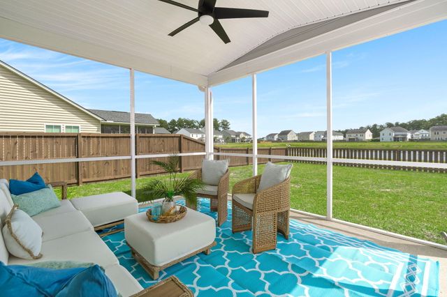 304 Firewheel Court, Summerville, SC 29486