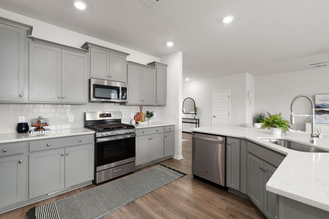 304 Firewheel Court, Summerville, SC 29486
