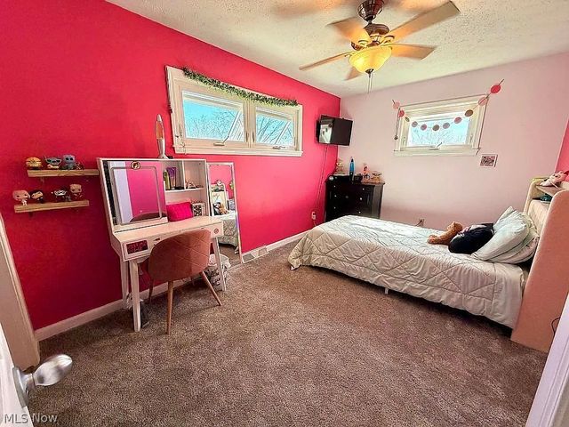 6134 Mahoning Avenue NW, Warren, OH 44481