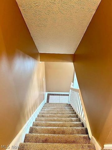 6134 Mahoning Avenue NW, Warren, OH 44481