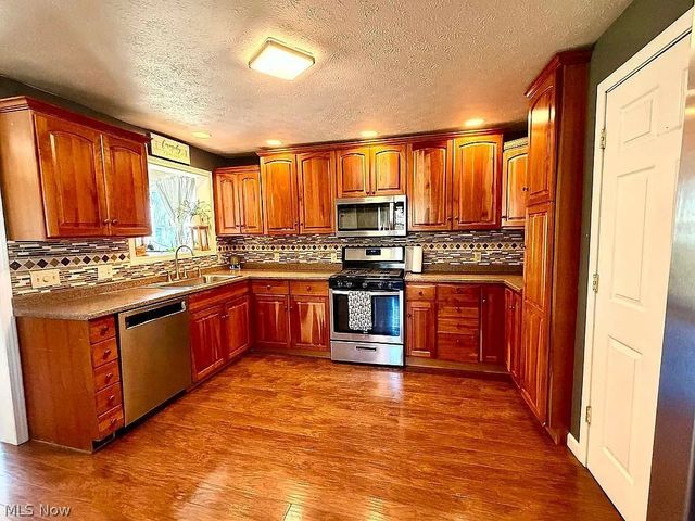 6134 Mahoning Avenue NW, Warren, OH 44481