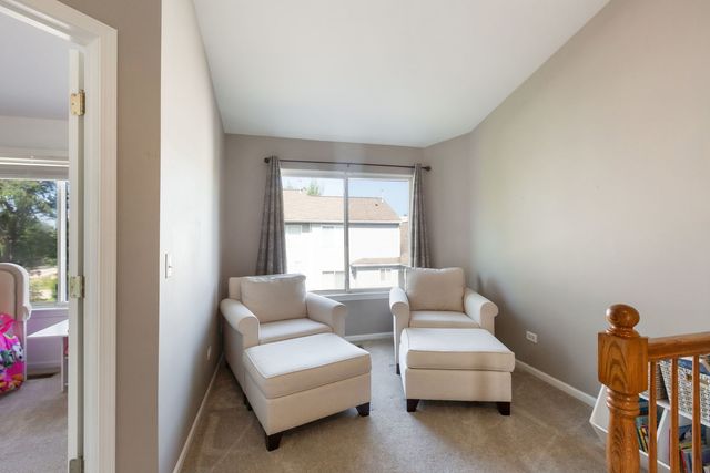 18619 W Sterling Court, Grayslake, IL 60030