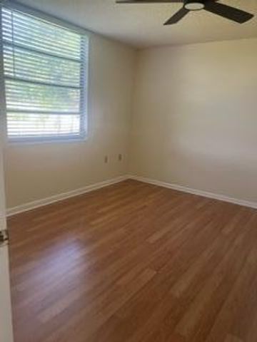 3640 WHITEHALL Drive 206, West Palm Beach, FL 33401