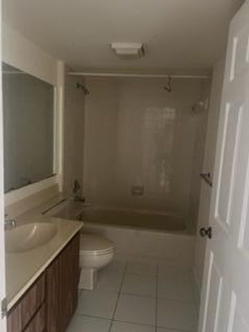 3640 WHITEHALL Drive 206, West Palm Beach, FL 33401