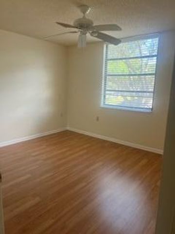 3640 WHITEHALL Drive 206, West Palm Beach, FL 33401