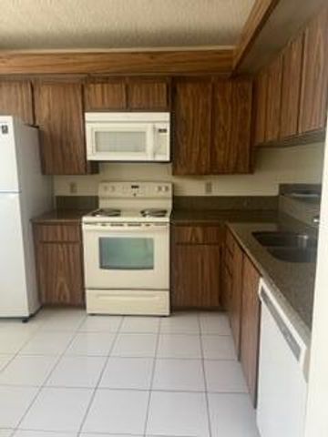3640 WHITEHALL Drive 206, West Palm Beach, FL 33401