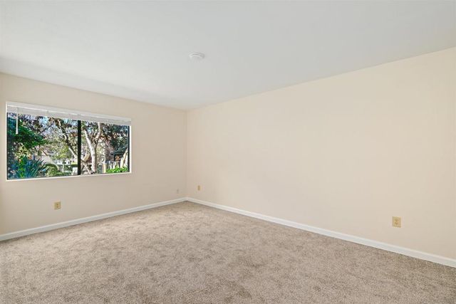 317 N Melrose Dr G, Vista, CA 92083