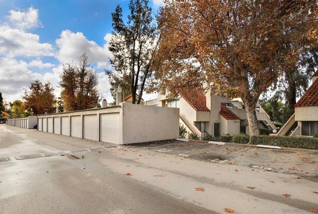 317 N Melrose Dr G, Vista, CA 92083