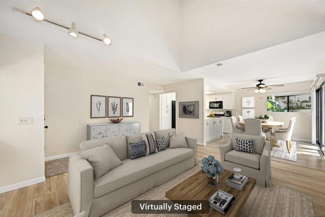 317 N Melrose Dr G, Vista, CA 92083