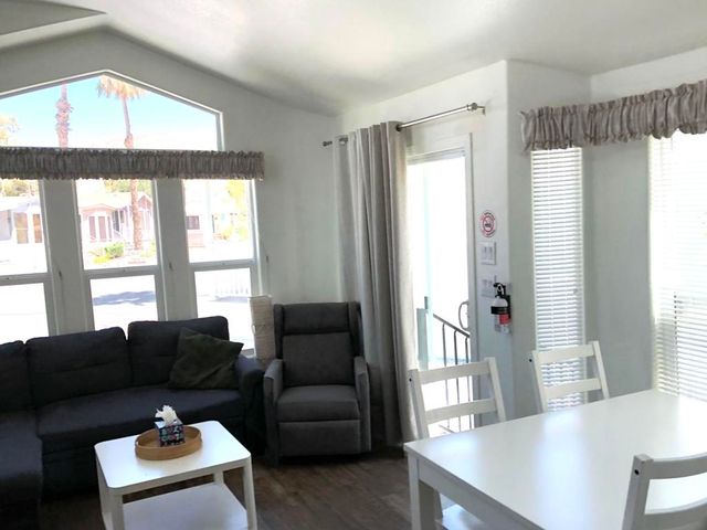 74711 Dillon Rd Spc 128, Desert Hot Springs, CA 92241