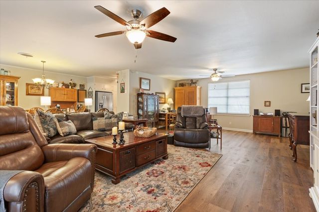 416 White Hall Drive, Woodway, TX 76712