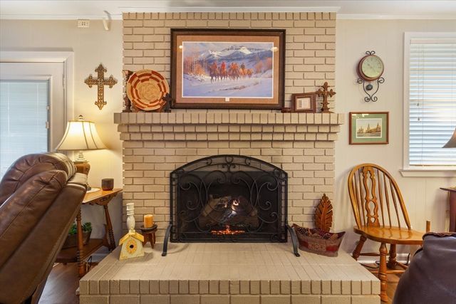 416 White Hall Drive, Woodway, TX 76712