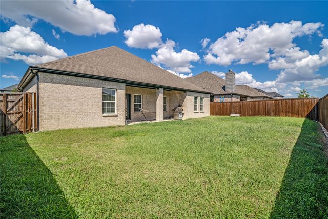 320 Community Drive, Lavon, TX 75166