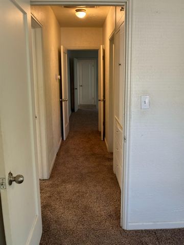 704 N Roosevelt Avenue, Fresno, CA 93728