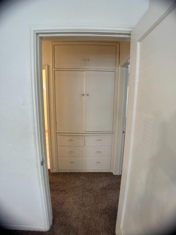 704 N Roosevelt Avenue, Fresno, CA 93728